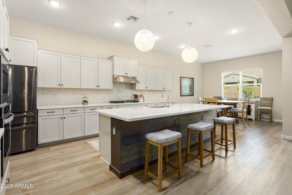 Goodyear, Arizona, 85395, United States, 4 Bedrooms Bedrooms, ,3 BathroomsBathrooms,Residential,Forsale,1971057