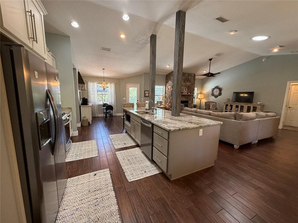 OCALA, Florida, 34482, United States, 3 Bedrooms Bedrooms, ,2 BathroomsBathrooms,Residential,Forsale,1969788