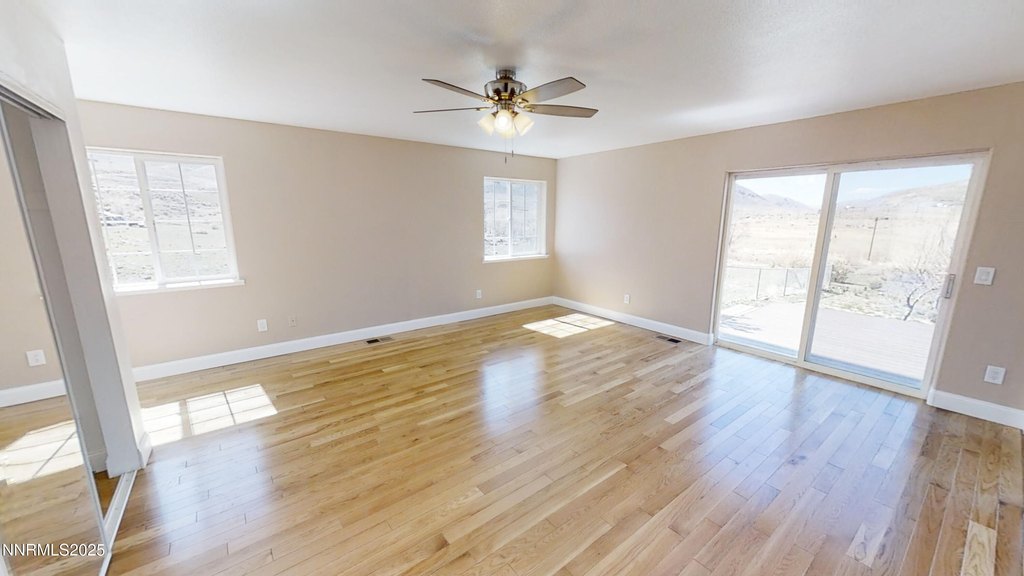 Sparks, Nevada, 89434, United States, 4 Bedrooms Bedrooms, ,4 BathroomsBathrooms,Residential,Forsale,1936731