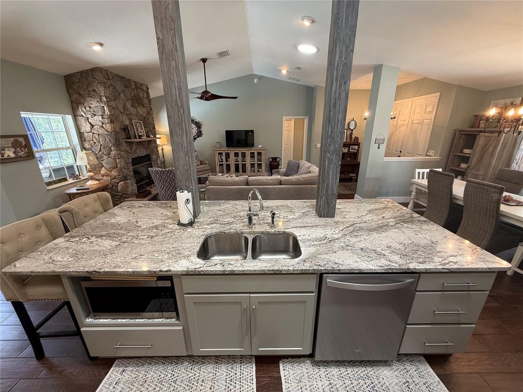 OCALA, Florida, 34482, United States, 3 Bedrooms Bedrooms, ,2 BathroomsBathrooms,Residential,Forsale,1969788