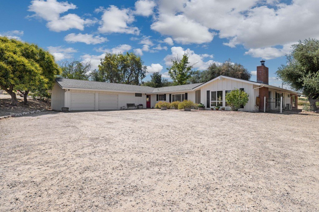 San Miguel, California, 93451, United States, 3 Bedrooms Bedrooms, ,2 BathroomsBathrooms,Residential,Forsale,2004020