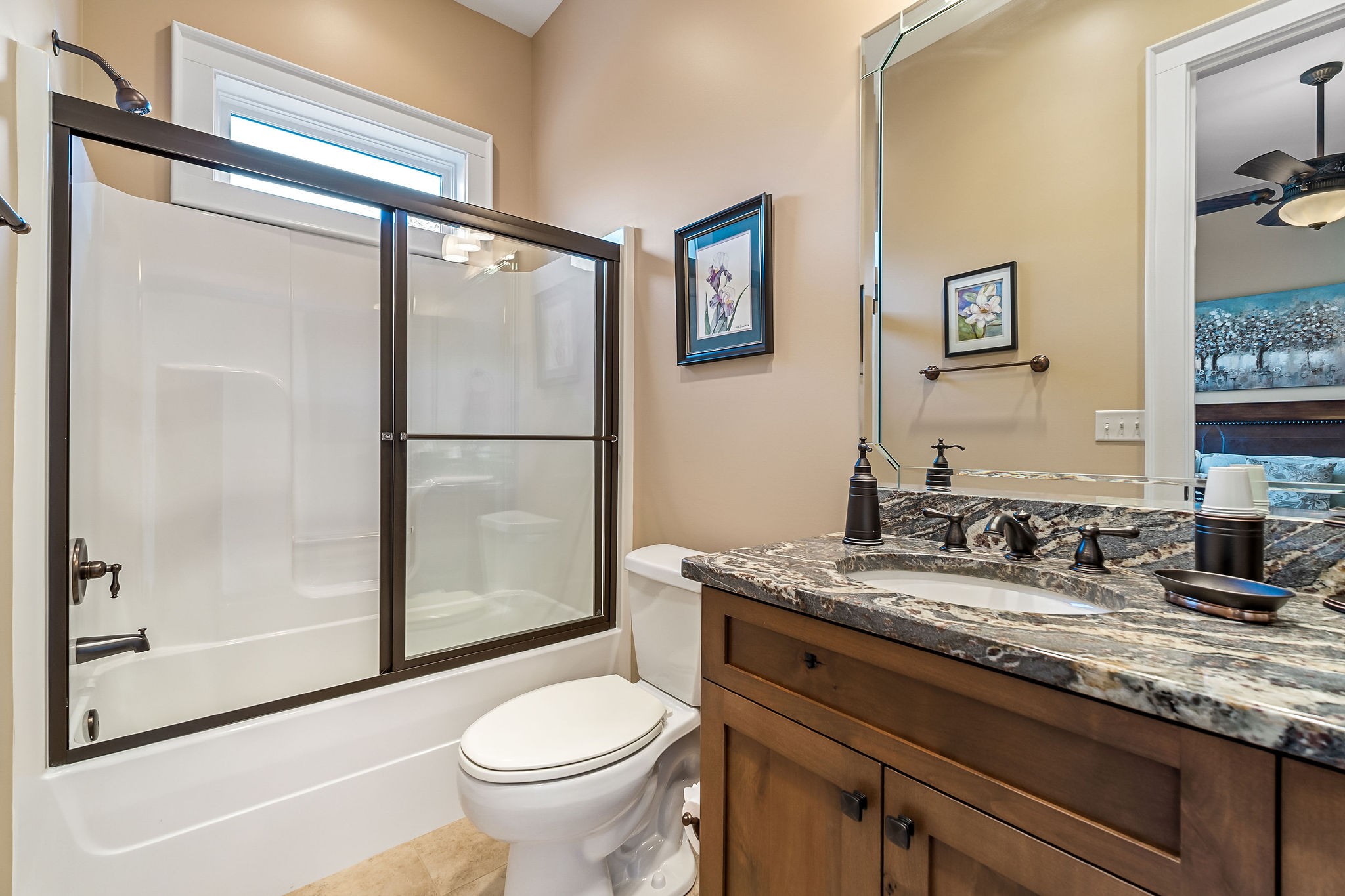 Sparta, Tennessee, 38583, United States, 3 Bedrooms Bedrooms, ,3.5 BathroomsBathrooms,Residential,Forsale,1968516