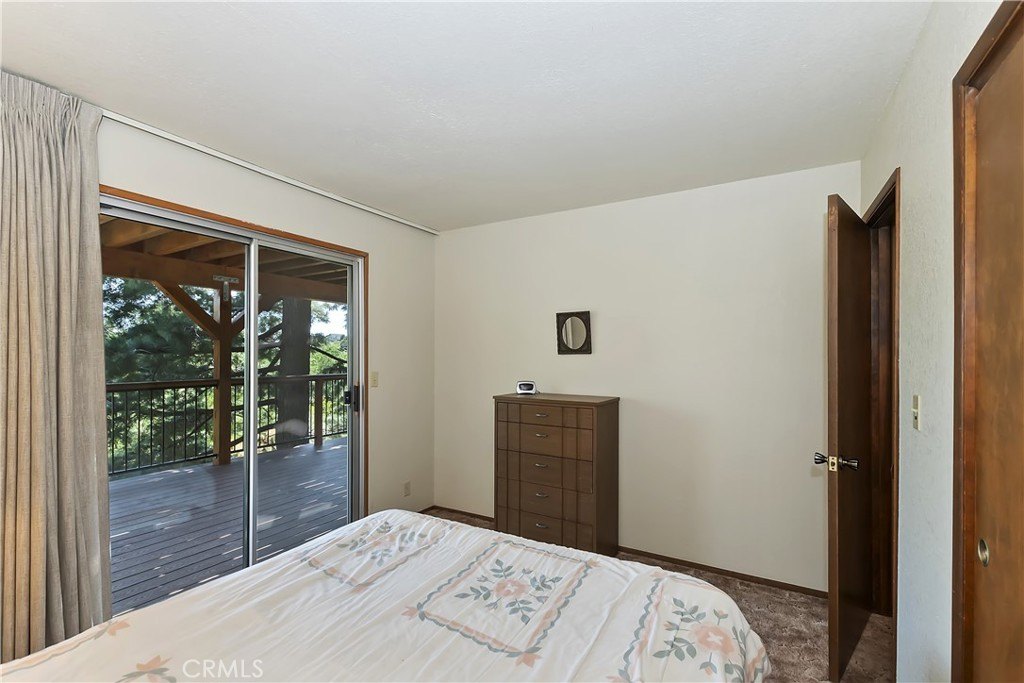 Lake Arrowhead, California, 92352, United States, 3 Bedrooms Bedrooms, ,1.5 BathroomsBathrooms,Residential,Forsale,1953296
