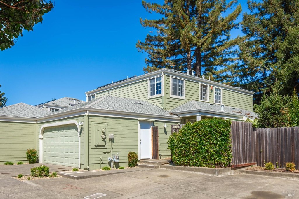 Napa, California, 94558, United States, 3 Bedrooms Bedrooms, ,2 BathroomsBathrooms,Residential,Forsale,1953126