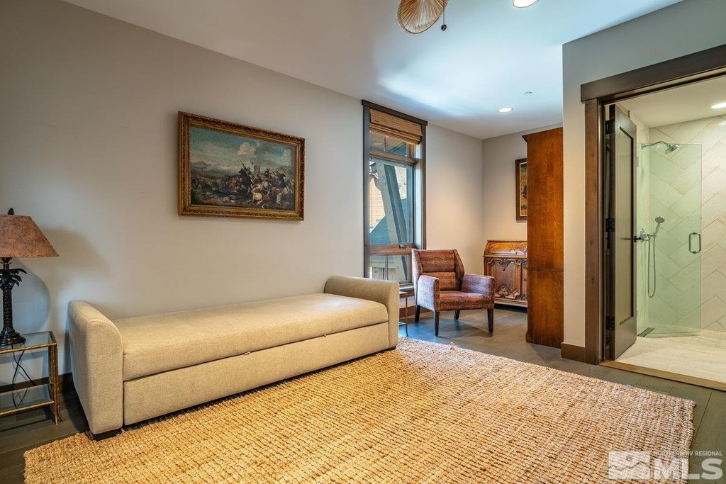 Stateline, Nevada, 89449, United States, 2 Bedrooms Bedrooms, ,3 BathroomsBathrooms,Residential,Forsale,1920161