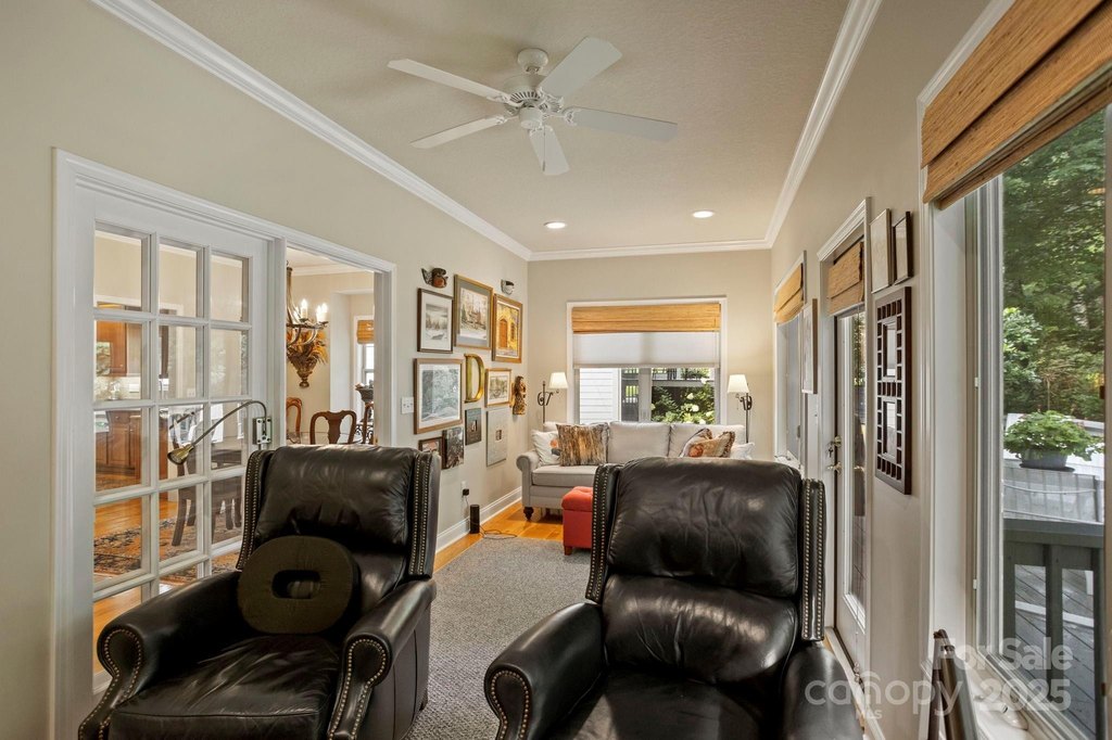 Hendersonville, North Carolina, 28791, United States, 2 Bedrooms Bedrooms, ,2.5 BathroomsBathrooms,Residential,Forsale,1960280 Hendersonville, North Carolina, 28791, United States, 2 Bedrooms Bedrooms, ,2.5 BathroomsBathrooms,Residential,Forsale,1960280