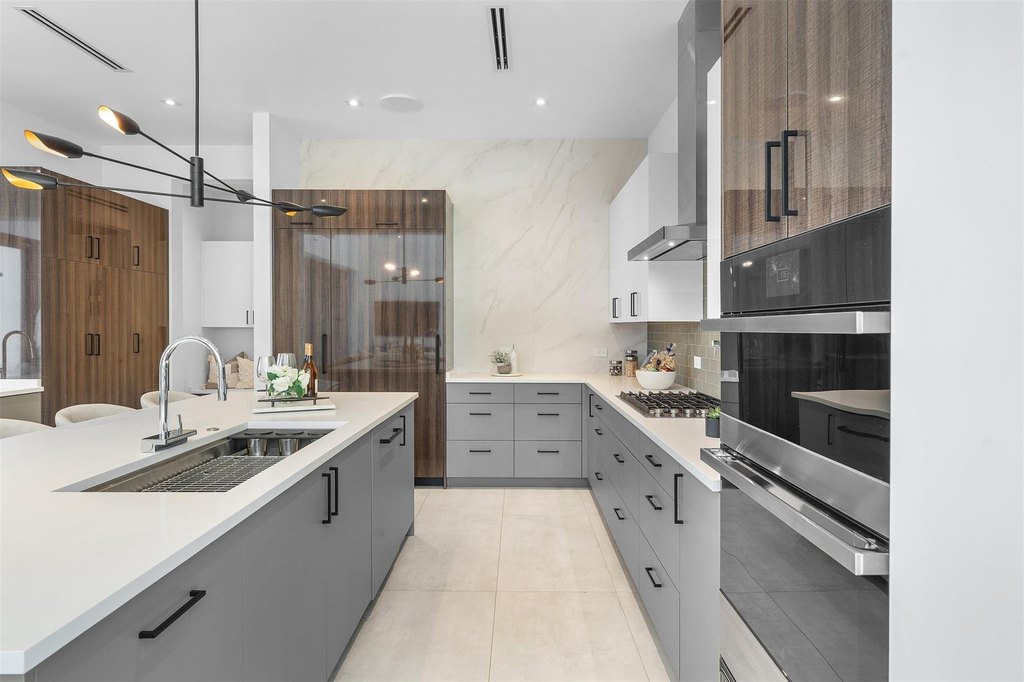 Fort Lauderdale, Florida, 33305, United States, 5 Bedrooms Bedrooms, ,6.5 BathroomsBathrooms,Residential,Forsale,1968296