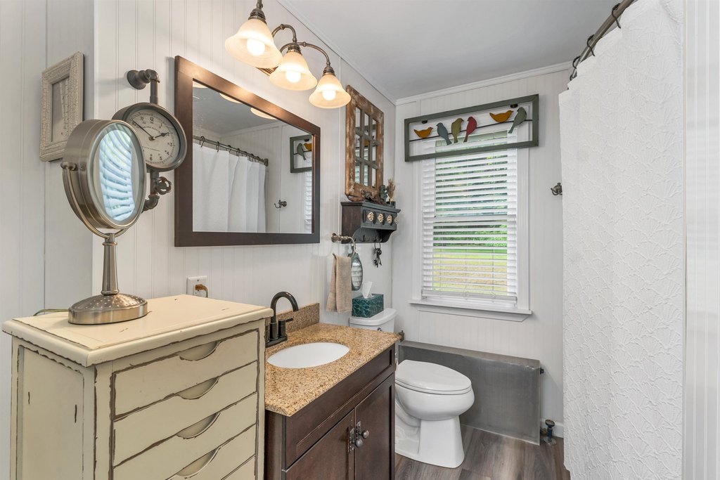 Thornton, New Hampshire, 03285, United States, 3 Bedrooms Bedrooms, ,2.5 BathroomsBathrooms,Residential,Forsale,1952885