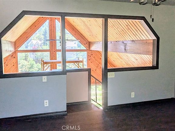 Lake Arrowhead, California, 92352, United States, 3 Bedrooms Bedrooms, ,2 BathroomsBathrooms,Residential,Forsale,1934023