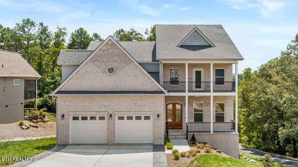 Loudon, Tennessee, 37774, United States, 4 Bedrooms Bedrooms, ,4.5 BathroomsBathrooms,Residential,Forsale,1942458
