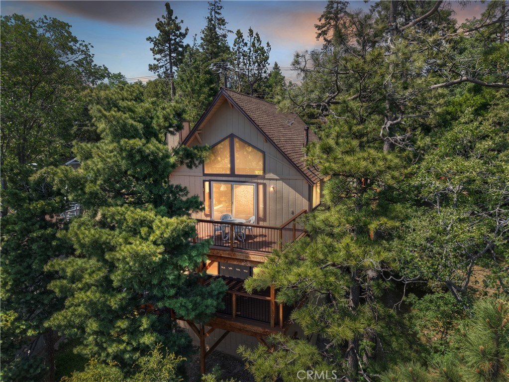 Lake Arrowhead, California, 92352, United States, 3 Bedrooms Bedrooms, ,1.5 BathroomsBathrooms,Residential,Forsale,1953296