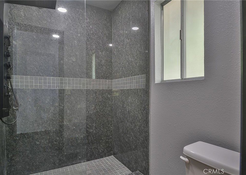 Lake Arrowhead, California, 92352, United States, 3 Bedrooms Bedrooms, ,2 BathroomsBathrooms,Residential,Forsale,1934023