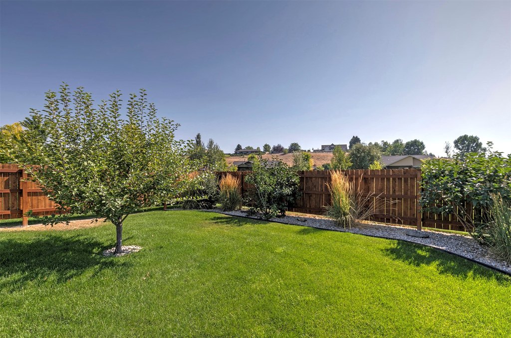 Hamilton, Montana, 59840, United States, 3 Bedrooms Bedrooms, ,2 BathroomsBathrooms,Residential,Forsale,1944305
