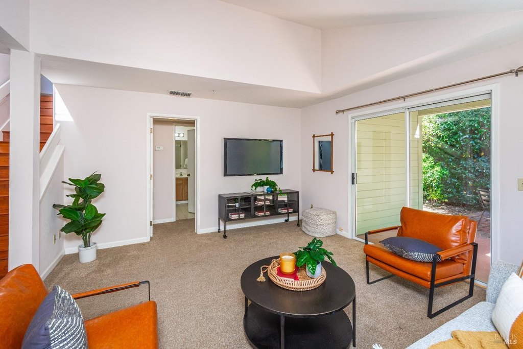 Napa, California, 94558, United States, 3 Bedrooms Bedrooms, ,2 BathroomsBathrooms,Residential,Forsale,1953126