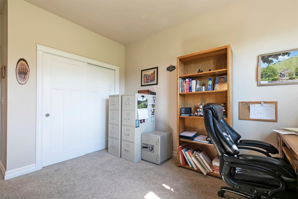 Hamilton, Montana, 59840, United States, 3 Bedrooms Bedrooms, ,2 BathroomsBathrooms,Residential,Forsale,1944305