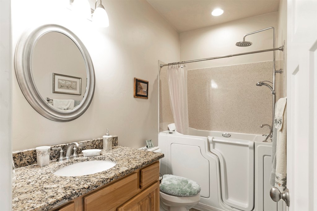 Hamilton, Montana, 59840, United States, 3 Bedrooms Bedrooms, ,2 BathroomsBathrooms,Residential,Forsale,1944305
