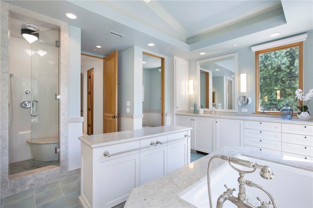 Silverado, California, 92676, United States, 6 Bedrooms Bedrooms, ,6.5 BathroomsBathrooms,Residential,Forsale,1954446