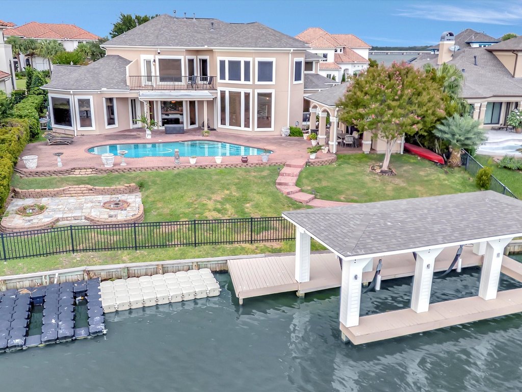 Seabrook, Texas, 77586, United States, 5 Bedrooms Bedrooms, ,5.5 BathroomsBathrooms,Residential,Forsale,1954134