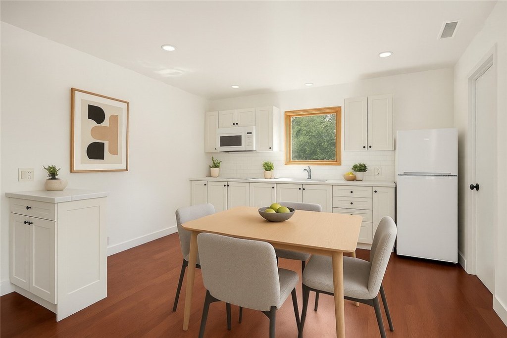 Silverado, California, 92676, United States, 6 Bedrooms Bedrooms, ,6.5 BathroomsBathrooms,Residential,Forsale,1954446