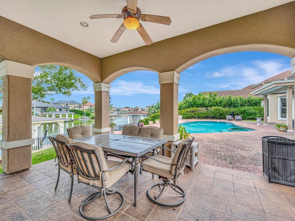 Seabrook, Texas, 77586, United States, 5 Bedrooms Bedrooms, ,5.5 BathroomsBathrooms,Residential,Forsale,1954134