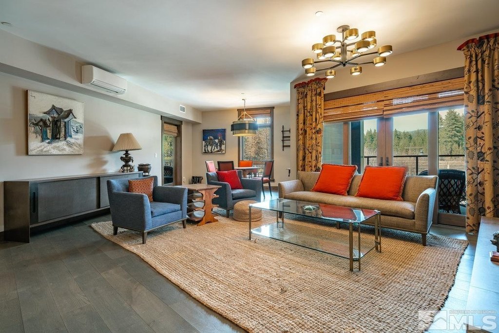 Stateline, Nevada, 89449, United States, 2 Bedrooms Bedrooms, ,3 BathroomsBathrooms,Residential,Forsale,1920161