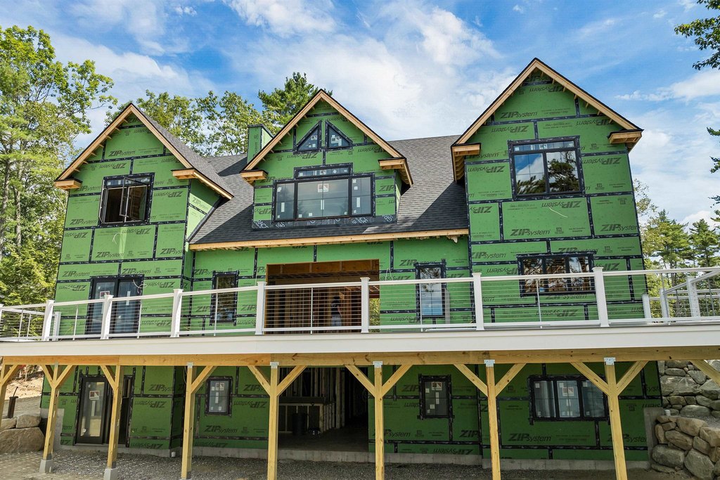 Meredith, New Hampshire, 03253, United States, 6 Bedrooms Bedrooms, ,6.5 BathroomsBathrooms,Residential,Forsale,1893919