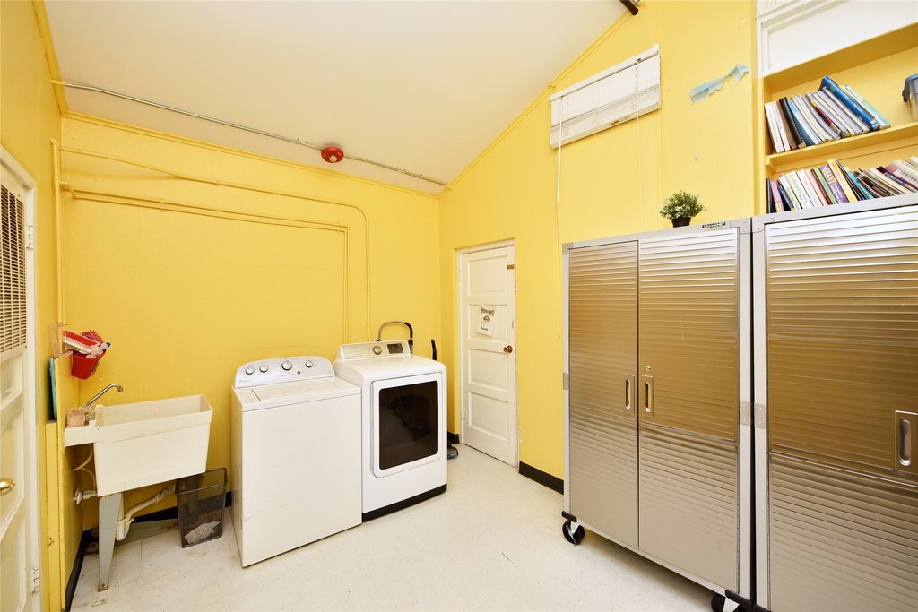 Rosenberg, Texas, 77471, United States, ,0.5 BathroomBathrooms,Residential,Forsale,1909974