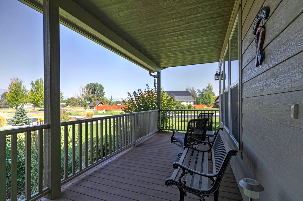 Hamilton, Montana, 59840, United States, 3 Bedrooms Bedrooms, ,2 BathroomsBathrooms,Residential,Forsale,1944305