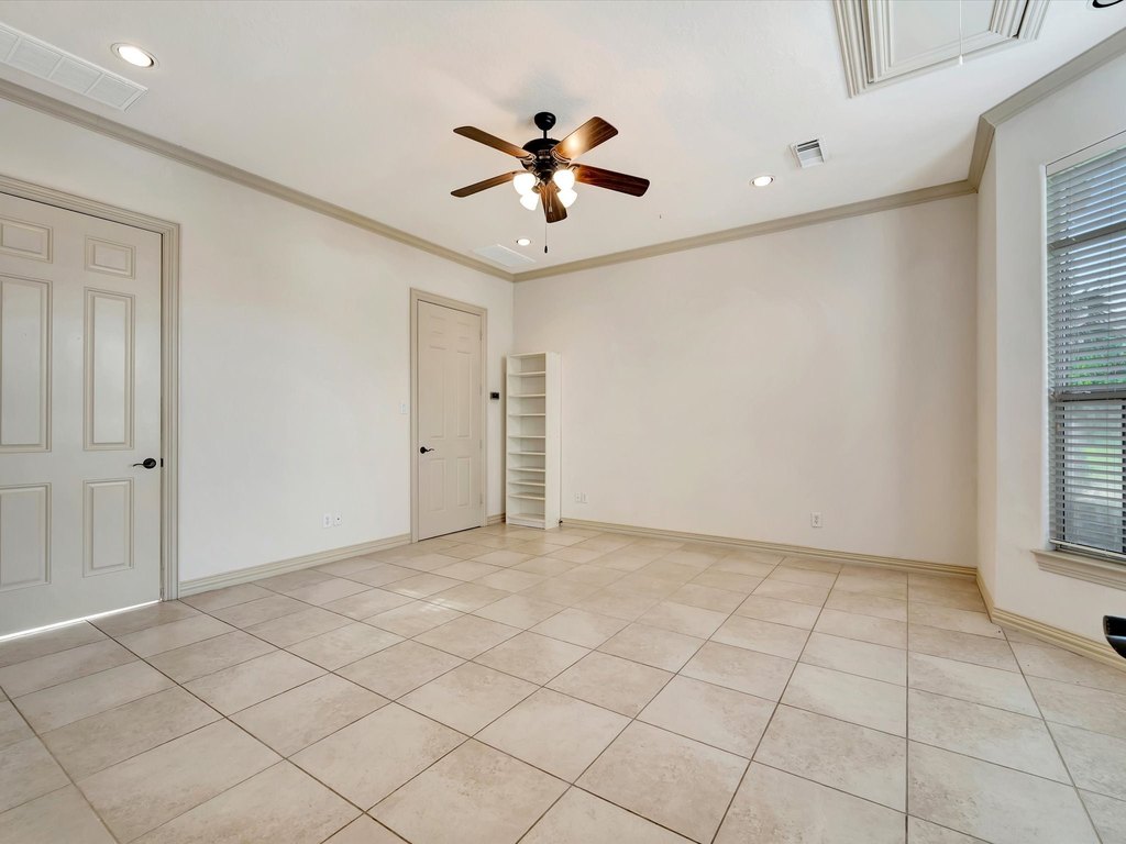 Seabrook, Texas, 77586, United States, 5 Bedrooms Bedrooms, ,5.5 BathroomsBathrooms,Residential,Forsale,1954134