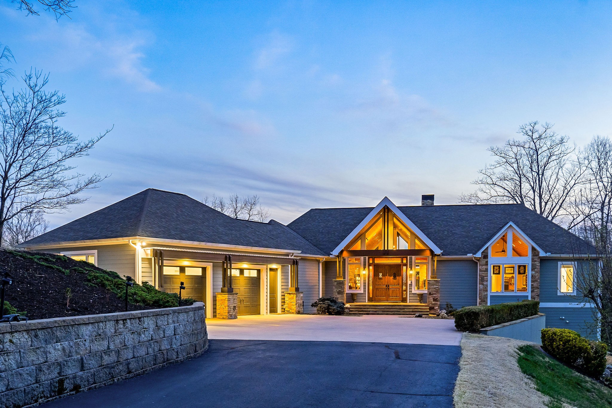 Sparta, Tennessee, 38583, United States, 3 Bedrooms Bedrooms, ,3.5 BathroomsBathrooms,Residential,Forsale,1968516