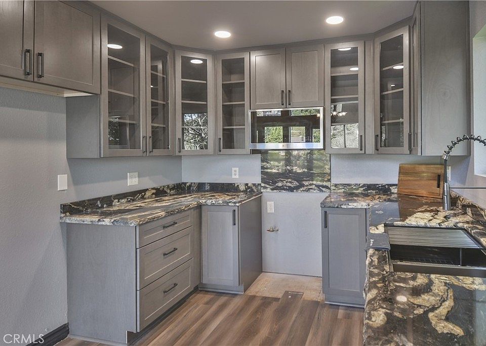 Lake Arrowhead, California, 92352, United States, 3 Bedrooms Bedrooms, ,2 BathroomsBathrooms,Residential,Forsale,1934023