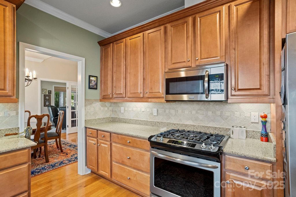 Hendersonville, North Carolina, 28791, United States, 2 Bedrooms Bedrooms, ,2.5 BathroomsBathrooms,Residential,Forsale,1960280 Hendersonville, North Carolina, 28791, United States, 2 Bedrooms Bedrooms, ,2.5 BathroomsBathrooms,Residential,Forsale,1960280