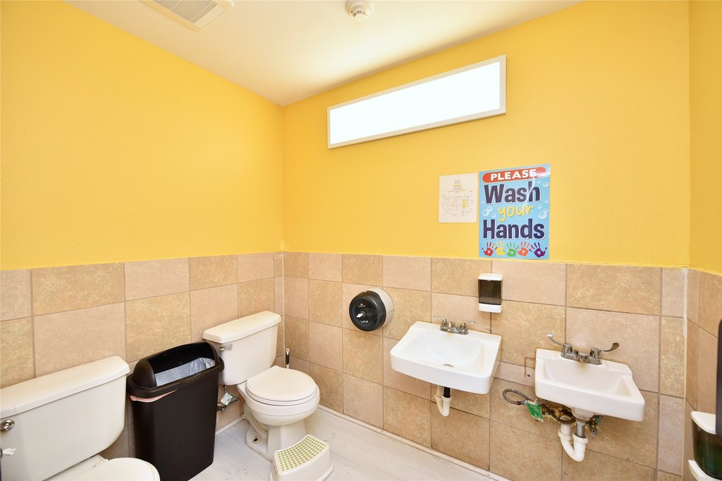 Rosenberg, Texas, 77471, United States, ,0.5 BathroomBathrooms,Residential,Forsale,1909974