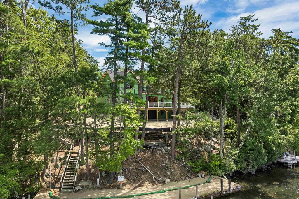 Meredith, New Hampshire, 03253, United States, 6 Bedrooms Bedrooms, ,6.5 BathroomsBathrooms,Residential,Forsale,1893919