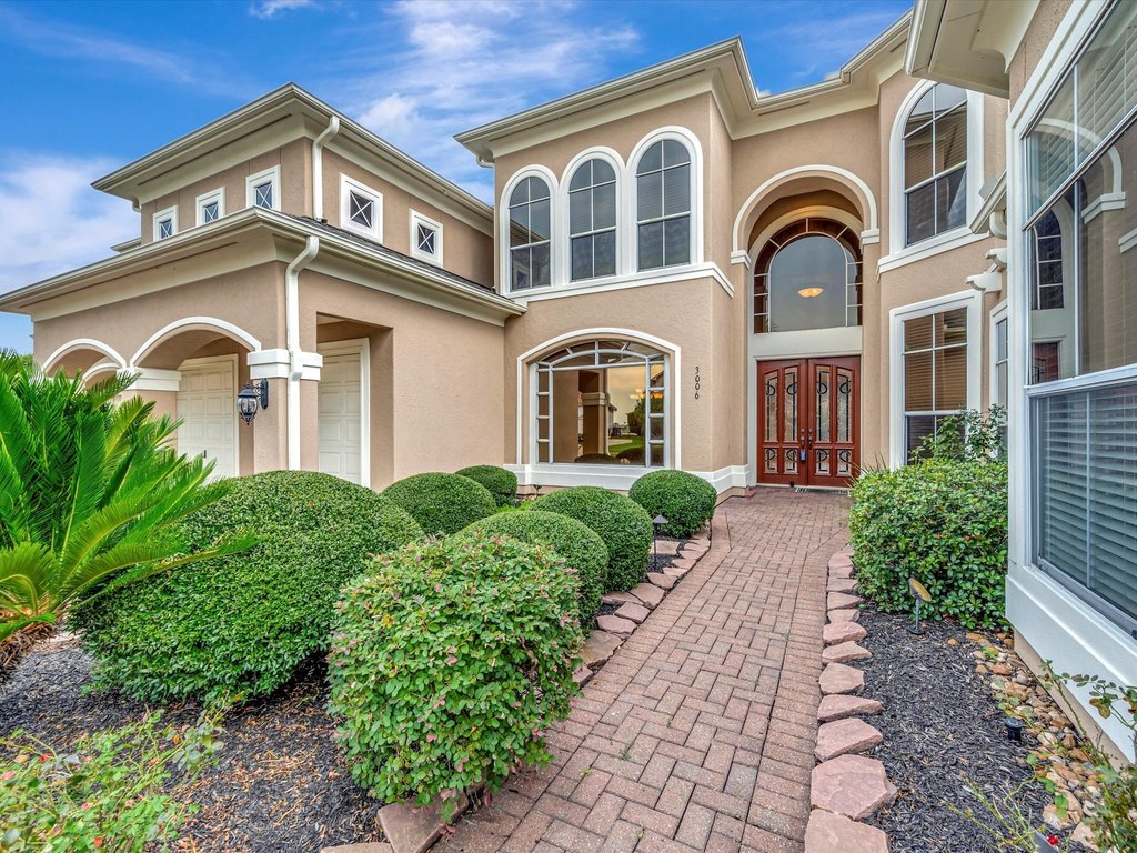 Seabrook, Texas, 77586, United States, 5 Bedrooms Bedrooms, ,5.5 BathroomsBathrooms,Residential,Forsale,1954134