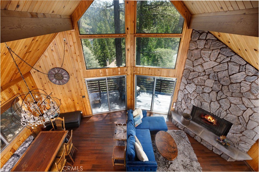 Lake Arrowhead, California, 92352, United States, 3 Bedrooms Bedrooms, ,3 BathroomsBathrooms,Residential,Forsale,1953305