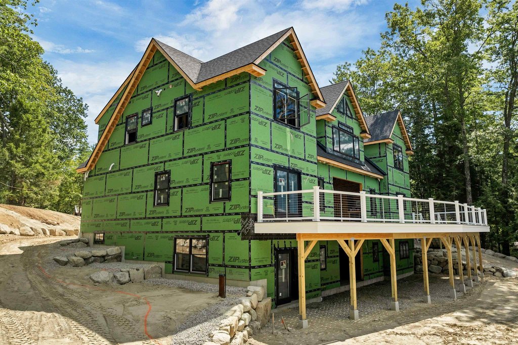 Meredith, New Hampshire, 03253, United States, 6 Bedrooms Bedrooms, ,6.5 BathroomsBathrooms,Residential,Forsale,1893919