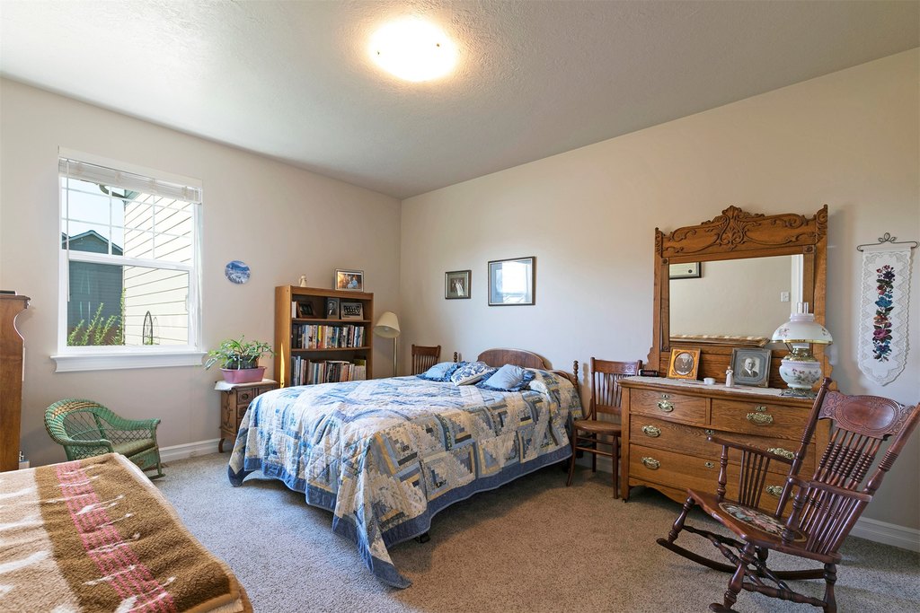 Hamilton, Montana, 59840, United States, 3 Bedrooms Bedrooms, ,2 BathroomsBathrooms,Residential,Forsale,1944305