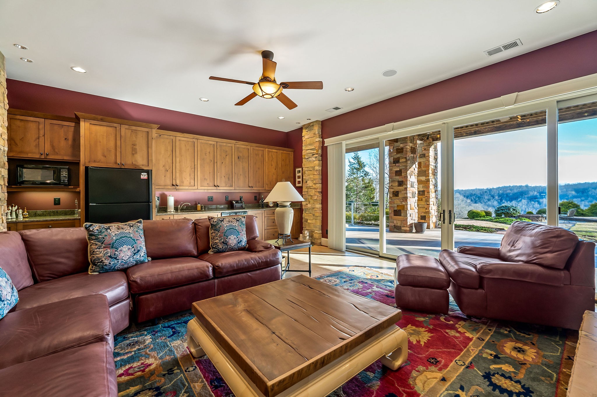 Sparta, Tennessee, 38583, United States, 3 Bedrooms Bedrooms, ,3.5 BathroomsBathrooms,Residential,Forsale,1968516