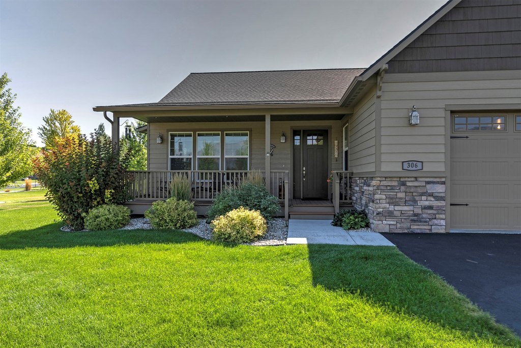 Hamilton, Montana, 59840, United States, 3 Bedrooms Bedrooms, ,2 BathroomsBathrooms,Residential,Forsale,1944305