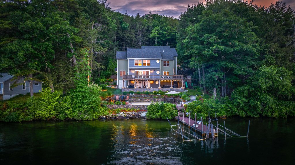Moultonborough, New Hampshire, 03254, United States, 5 Bedrooms Bedrooms, ,5.5 BathroomsBathrooms,Residential,Forsale,1952907