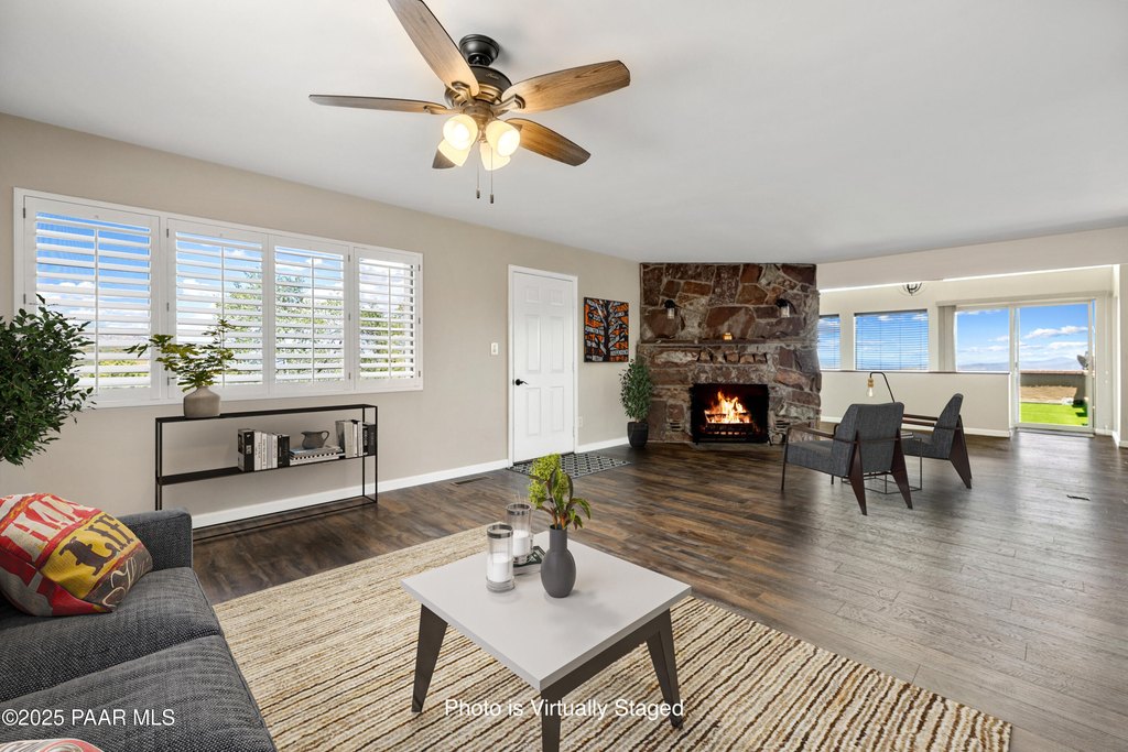 Prescott, Arizona, 86305, United States, 3 Bedrooms Bedrooms, ,3 BathroomsBathrooms,Residential,Forsale,1903163