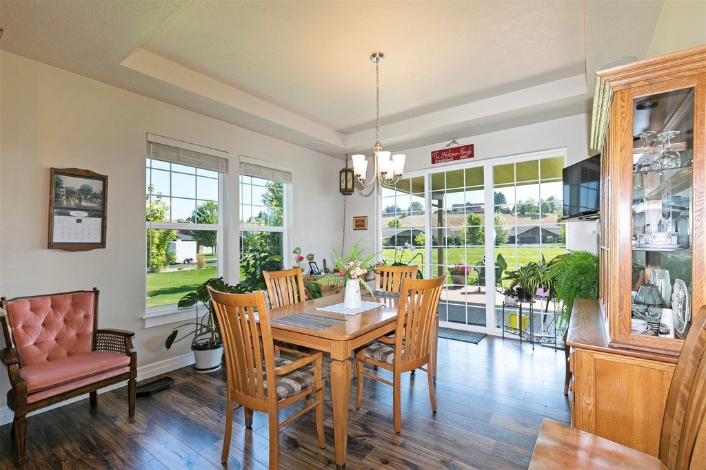Hamilton, Montana, 59840, United States, 3 Bedrooms Bedrooms, ,2 BathroomsBathrooms,Residential,Forsale,1944305