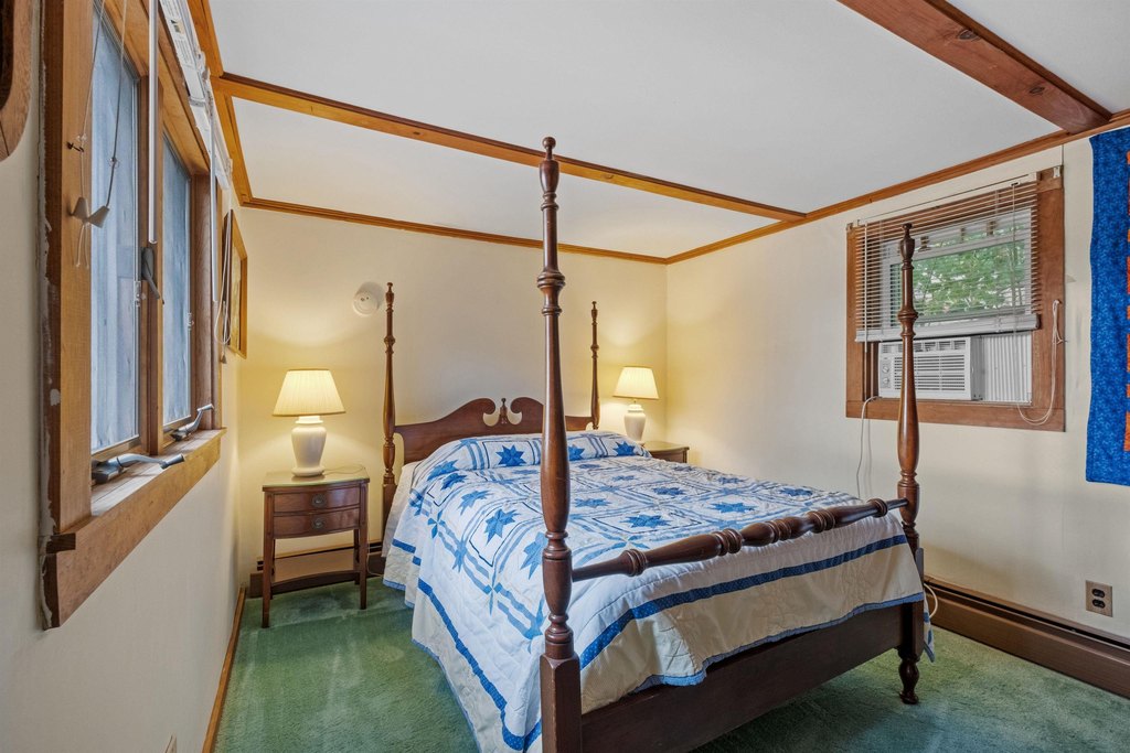 Gilford, New Hampshire, 03249, United States, 5 Bedrooms Bedrooms, ,2 BathroomsBathrooms,Residential,Forsale,1909963