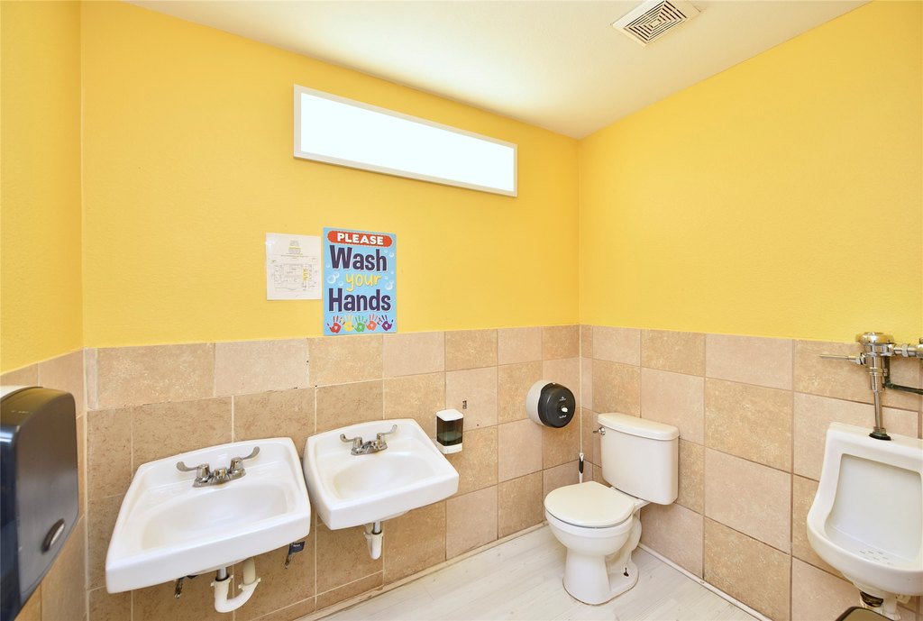 Rosenberg, Texas, 77471, United States, ,0.5 BathroomBathrooms,Residential,Forsale,1909974