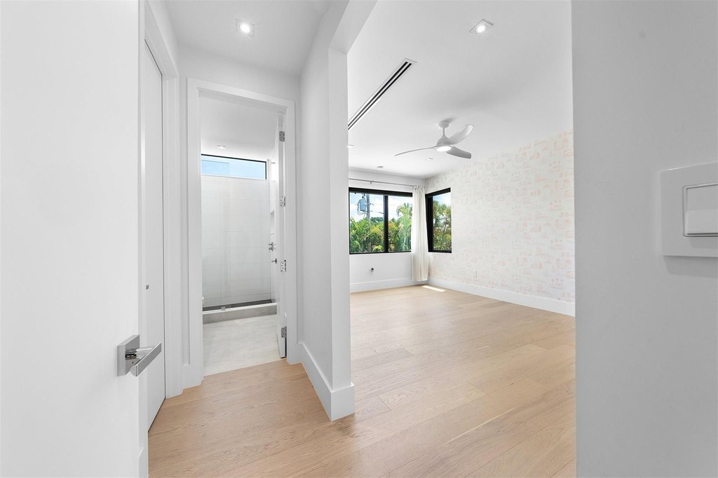 Fort Lauderdale, Florida, 33305, United States, 5 Bedrooms Bedrooms, ,6.5 BathroomsBathrooms,Residential,Forsale,1968296