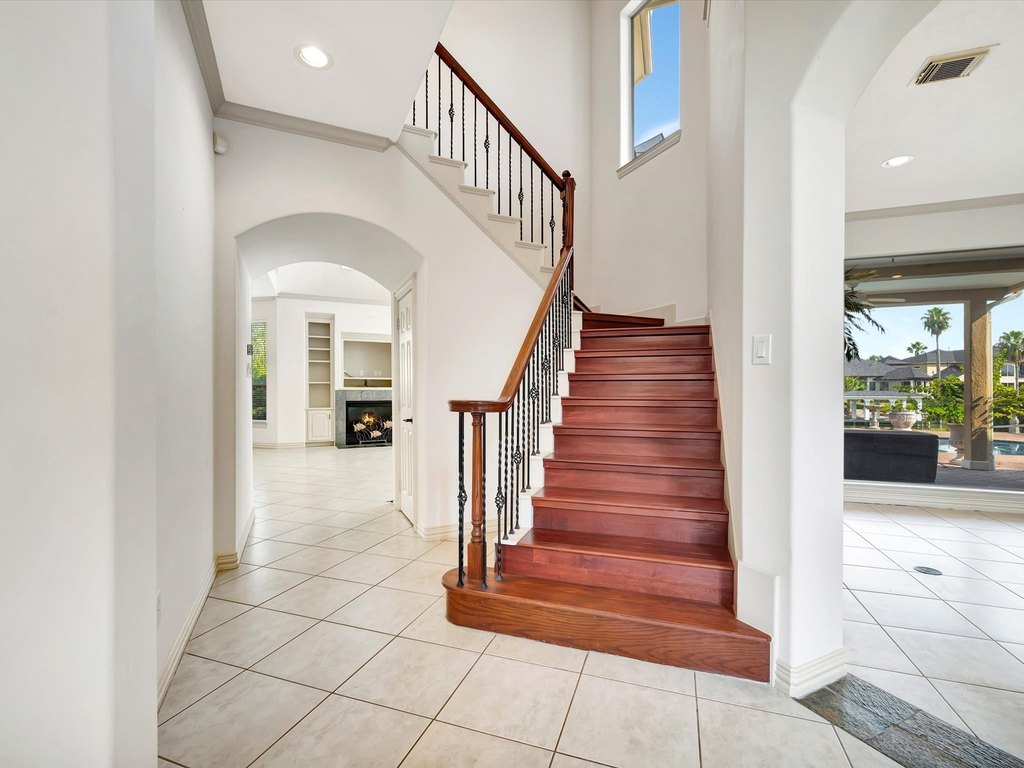 Seabrook, Texas, 77586, United States, 5 Bedrooms Bedrooms, ,5.5 BathroomsBathrooms,Residential,Forsale,1954134