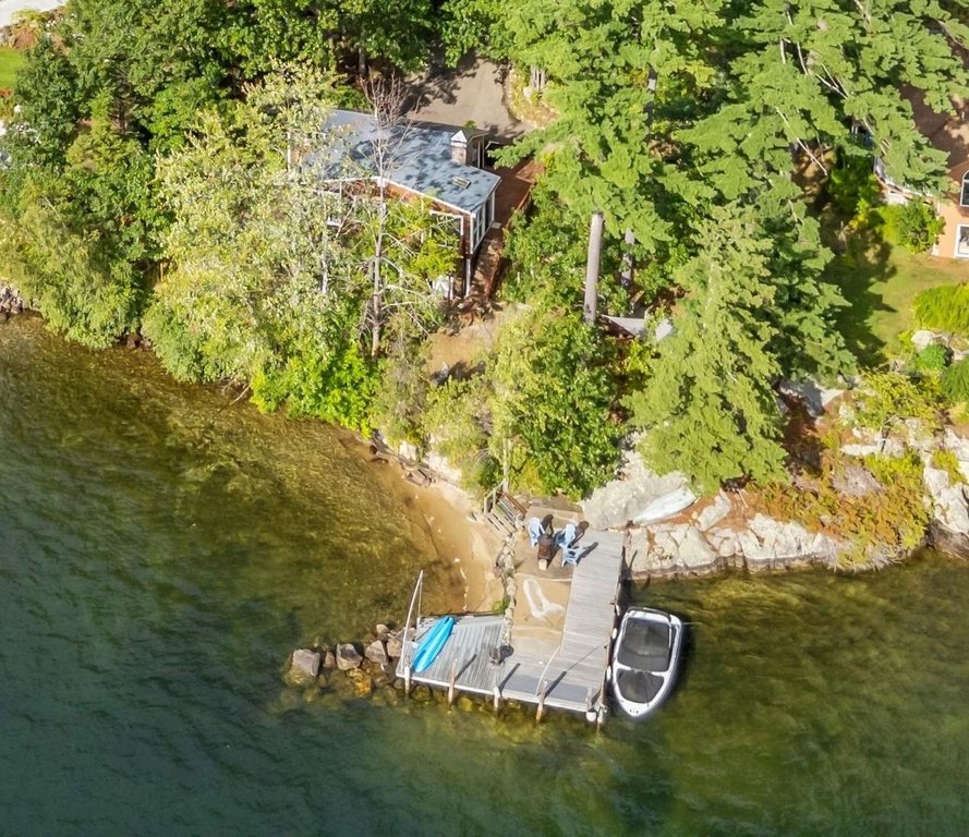 Gilford, New Hampshire, 03249, United States, 5 Bedrooms Bedrooms, ,2 BathroomsBathrooms,Residential,Forsale,1909963