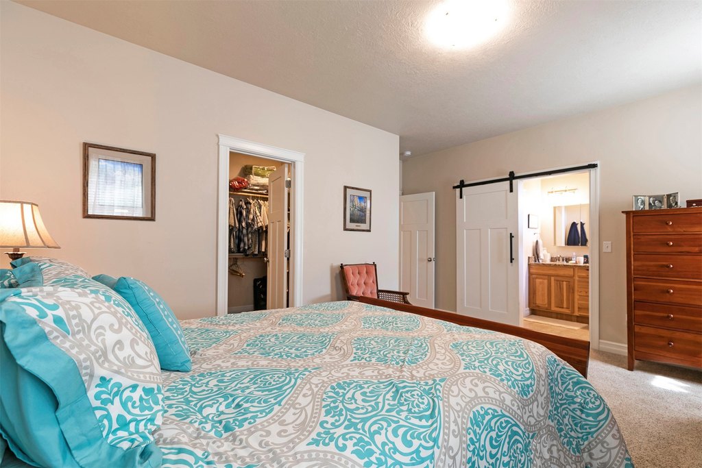 Hamilton, Montana, 59840, United States, 3 Bedrooms Bedrooms, ,2 BathroomsBathrooms,Residential,Forsale,1944305
