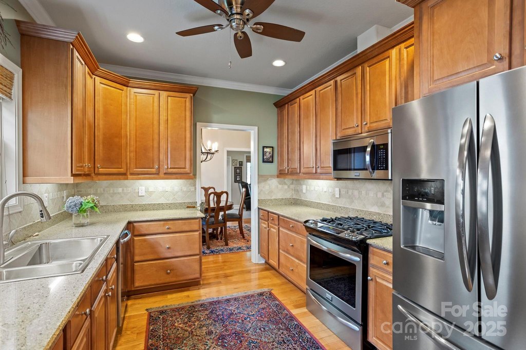Hendersonville, North Carolina, 28791, United States, 2 Bedrooms Bedrooms, ,2.5 BathroomsBathrooms,Residential,Forsale,1960280 Hendersonville, North Carolina, 28791, United States, 2 Bedrooms Bedrooms, ,2.5 BathroomsBathrooms,Residential,Forsale,1960280